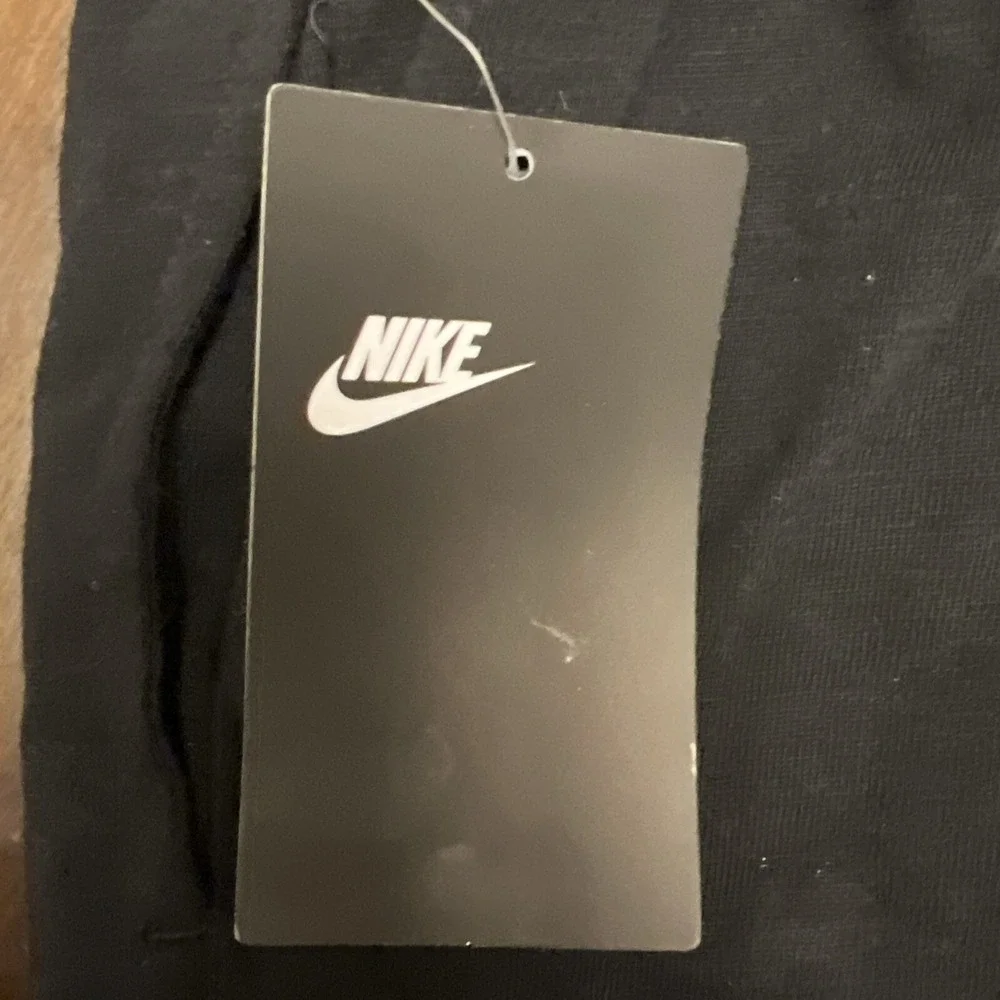 Nike boys sweat‎ shorts, size 5-6, black NWT